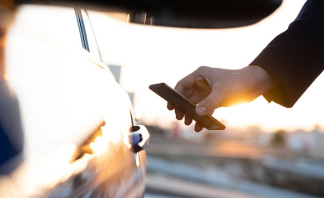 苹果carkey支持车型，怎么用？(图1)