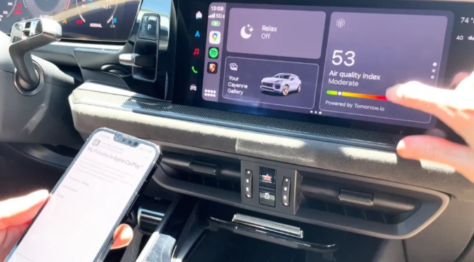 全新CarPlay功能：My Porsche应用丨iPhone清洁能源充电(图1)
